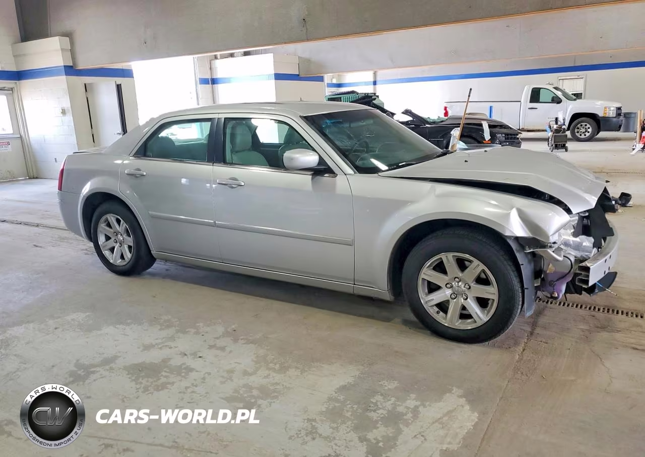 2006 Chrysler 300 Touring VIN:2C3KA53G16H351567 - 4