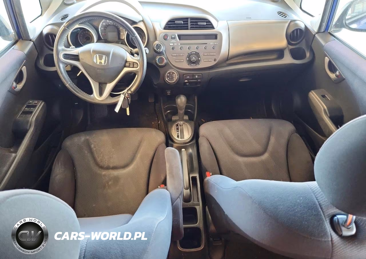 2011 Honda Fit Sport VIN:JHMGE8H55BC020744 - 8