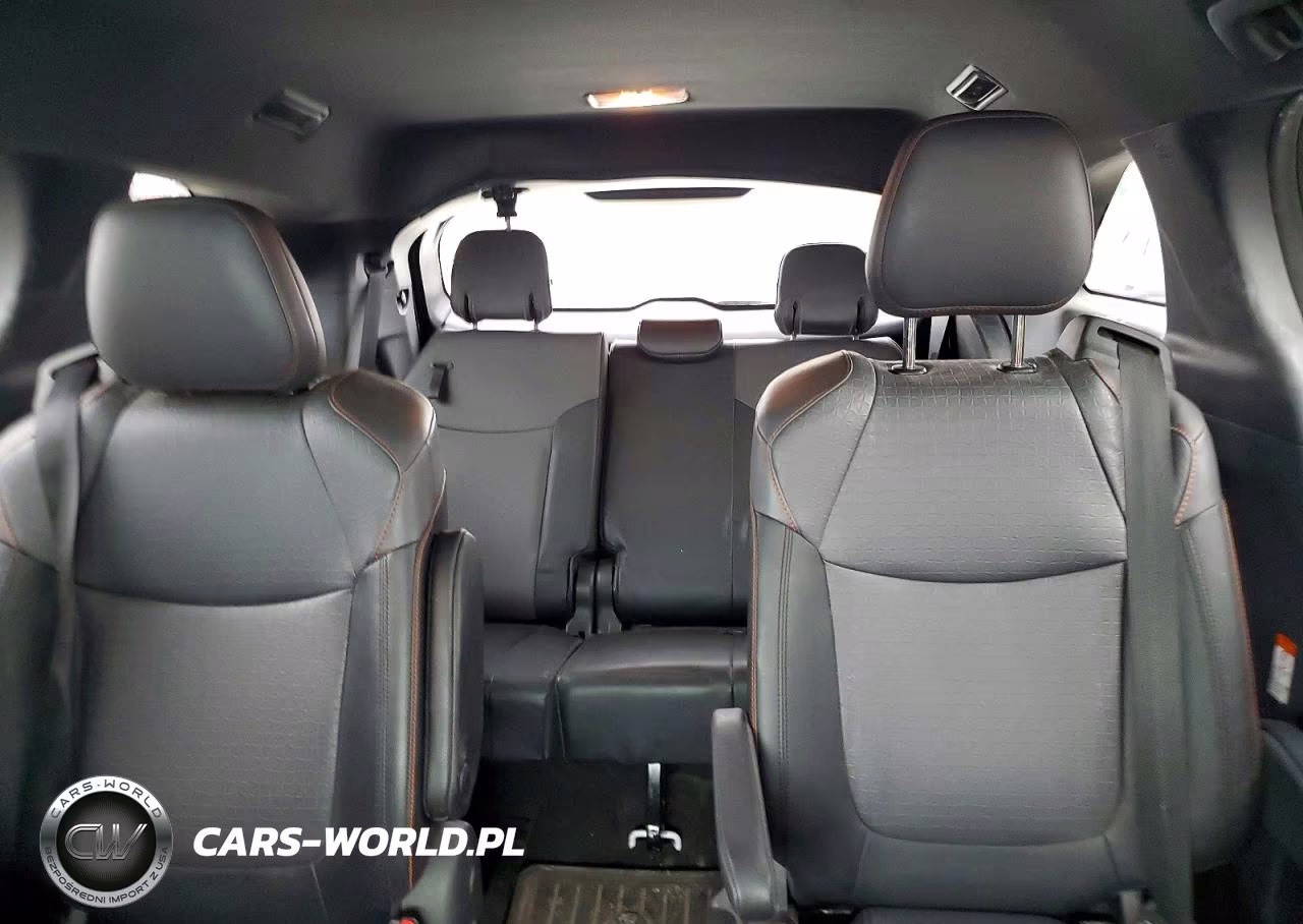 2022 Toyota Sienna Xse 7-Passenger VIN:5TDXRKEC9NS086710 - 10