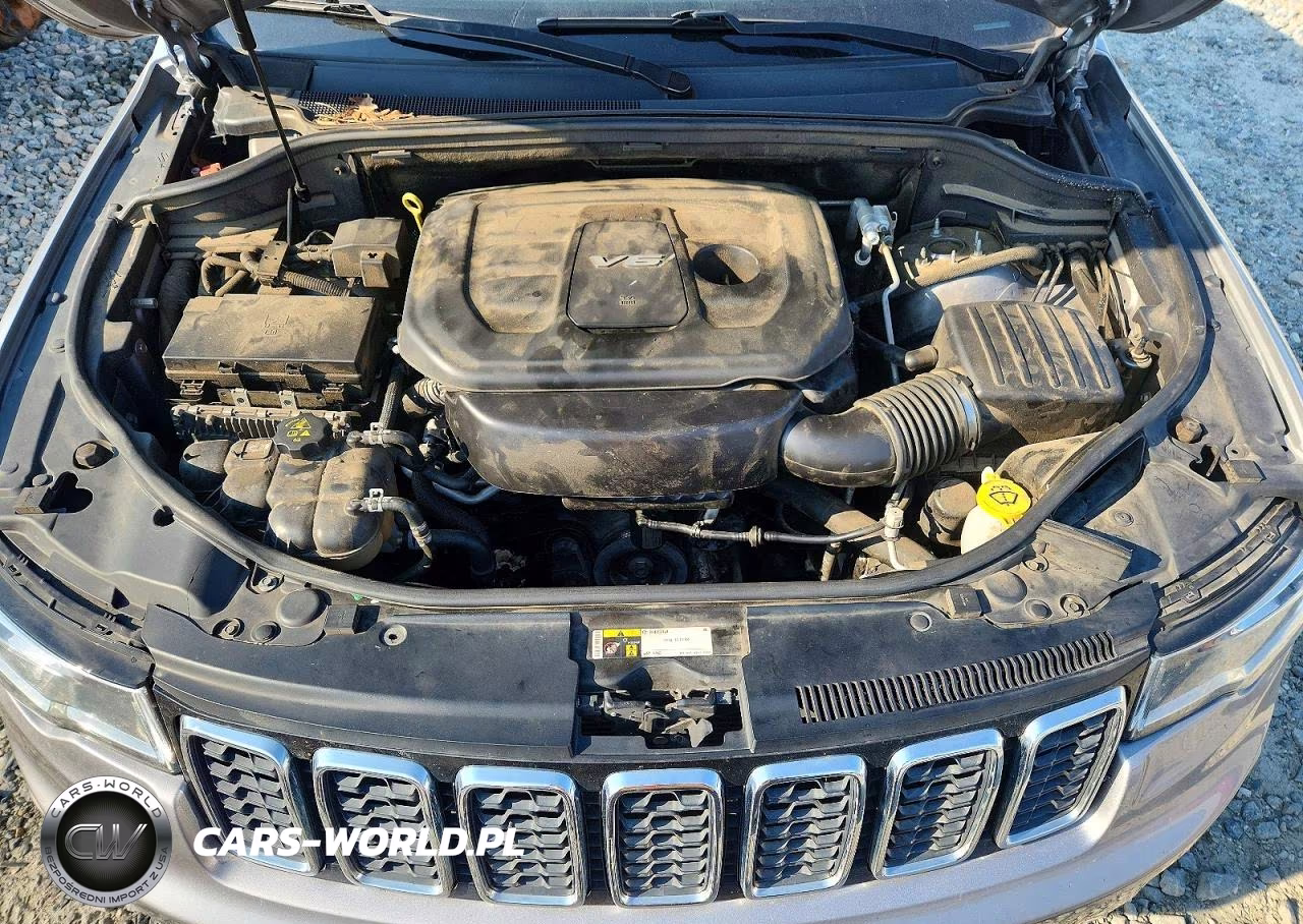 2018 Jeep Grand Cherokee Laredo VIN:1C4RJFAG6JC342555 - 12