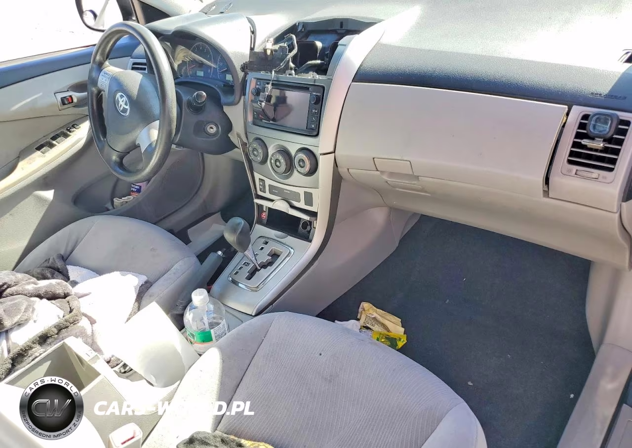 2013 Toyota Corolla Le VIN:JTDBU4EE2DJ119600 - 8