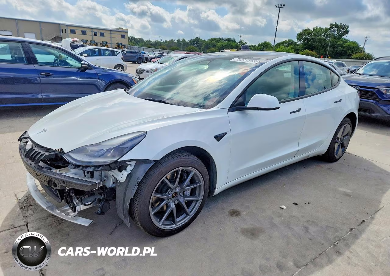 2022 Tesla Model 3 – zdjęcie 1 z 12