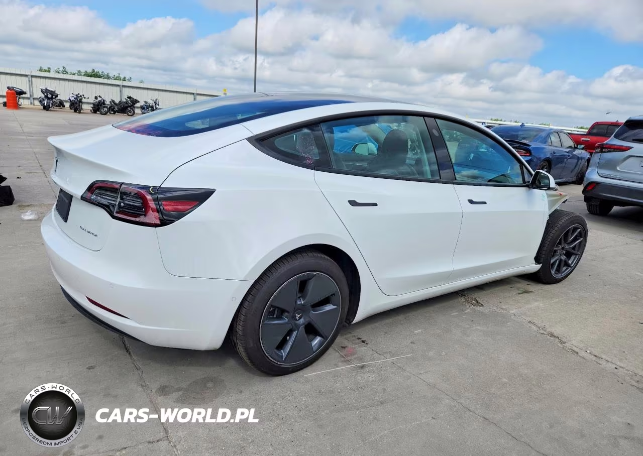 2022 Tesla Model 3 VIN:5YJ3E1EB1NF152439 - 3