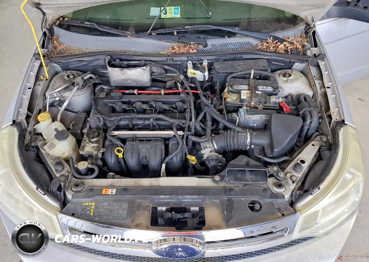 2008 Ford Focus Se VIN:1FAHP33NX8W127201 - 11