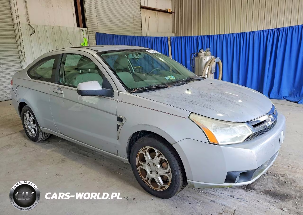2008 Ford Focus Se VIN:1FAHP33NX8W127201 - 4