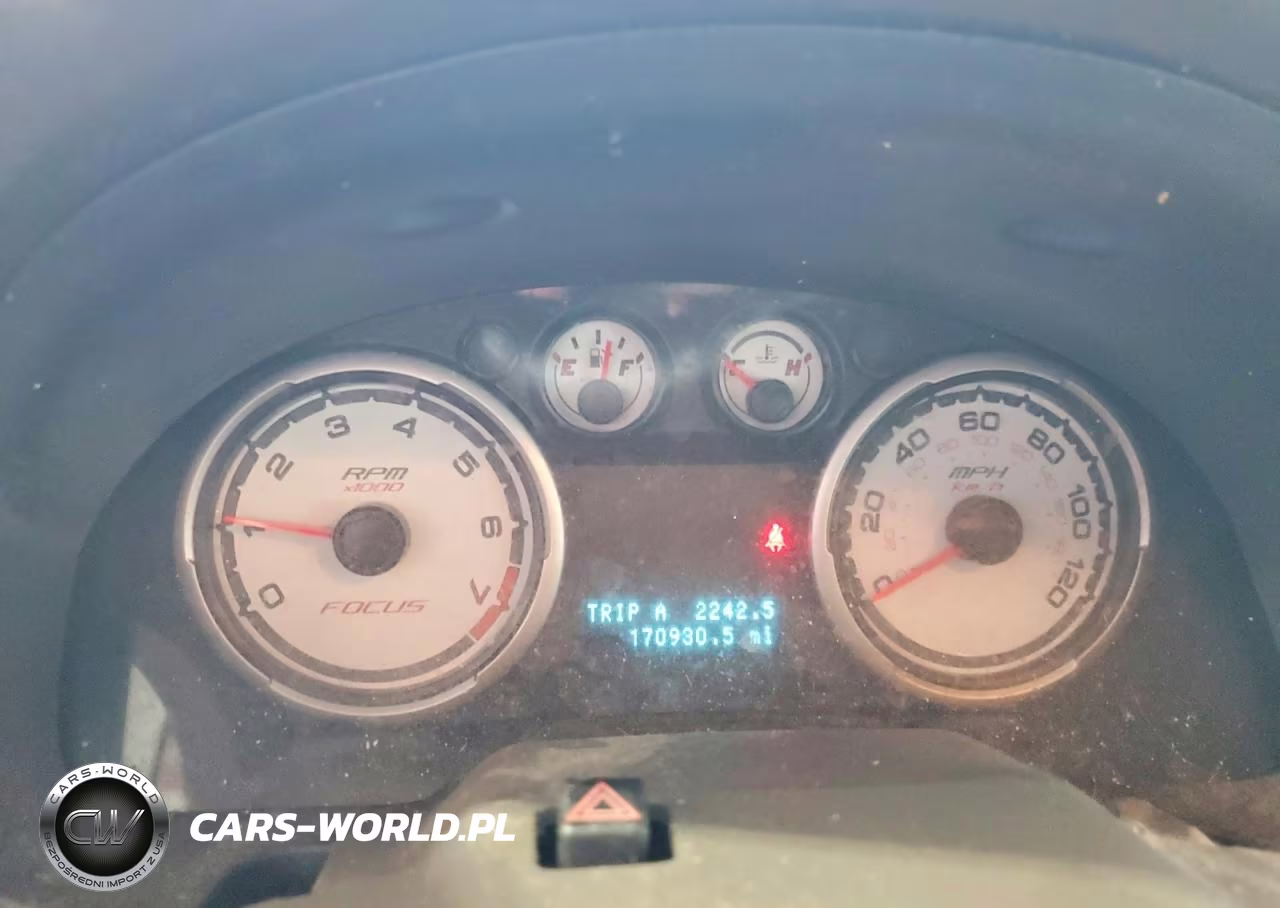 2008 Ford Focus Se VIN:1FAHP33NX8W127201 - 9