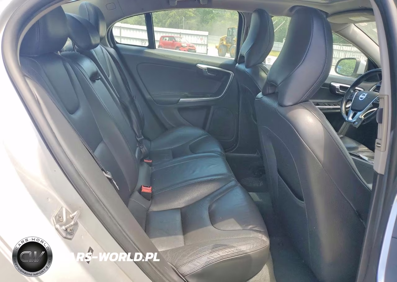 2014 Volvo S60 T5 VIN:YV1612FS7E2298113 - 10