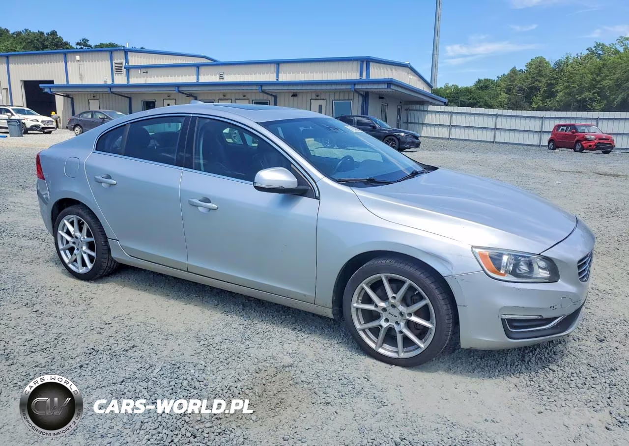 2014 Volvo S60 T5 VIN:YV1612FS7E2298113 - 4