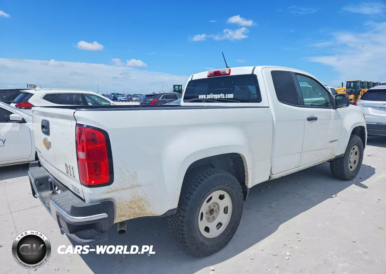 2018 Chevrolet Colorado VIN:1GCHSBEA5J1103730 - 3