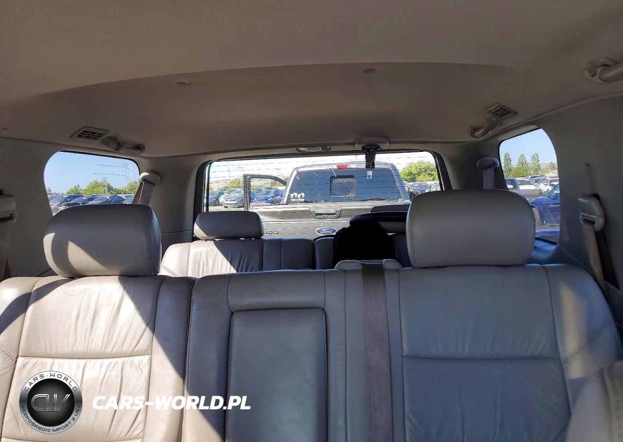 2002 Toyota Sequoia Limited VIN:5TDBT48AX2S075082 - 10
