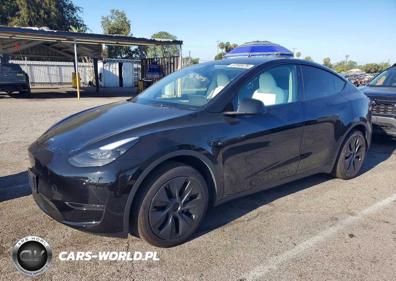 2025 Tesla Model Y – zdjęcie 1 z 13