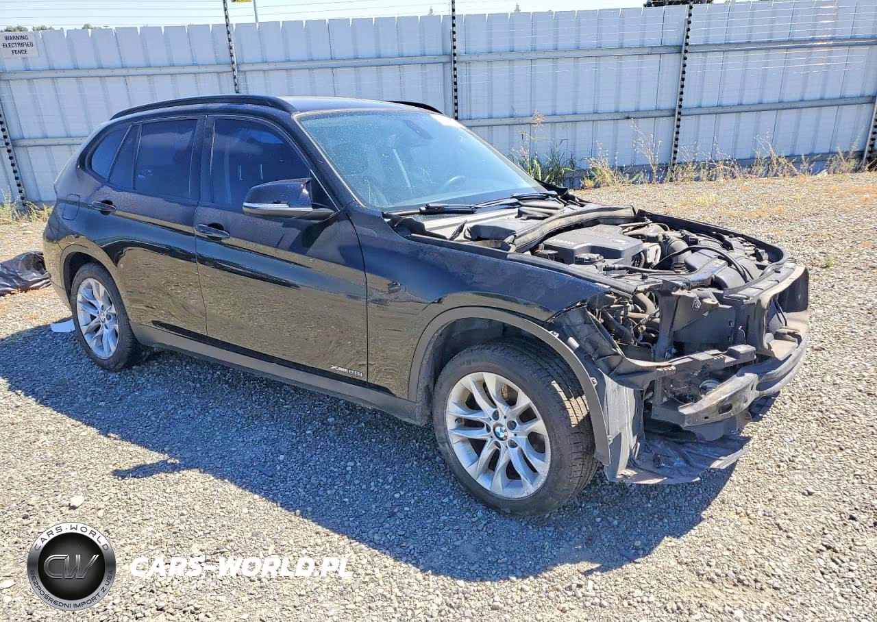 2015 BMW X1 xDrive28I VIN:WBAVL1C57FVY30039 - 4
