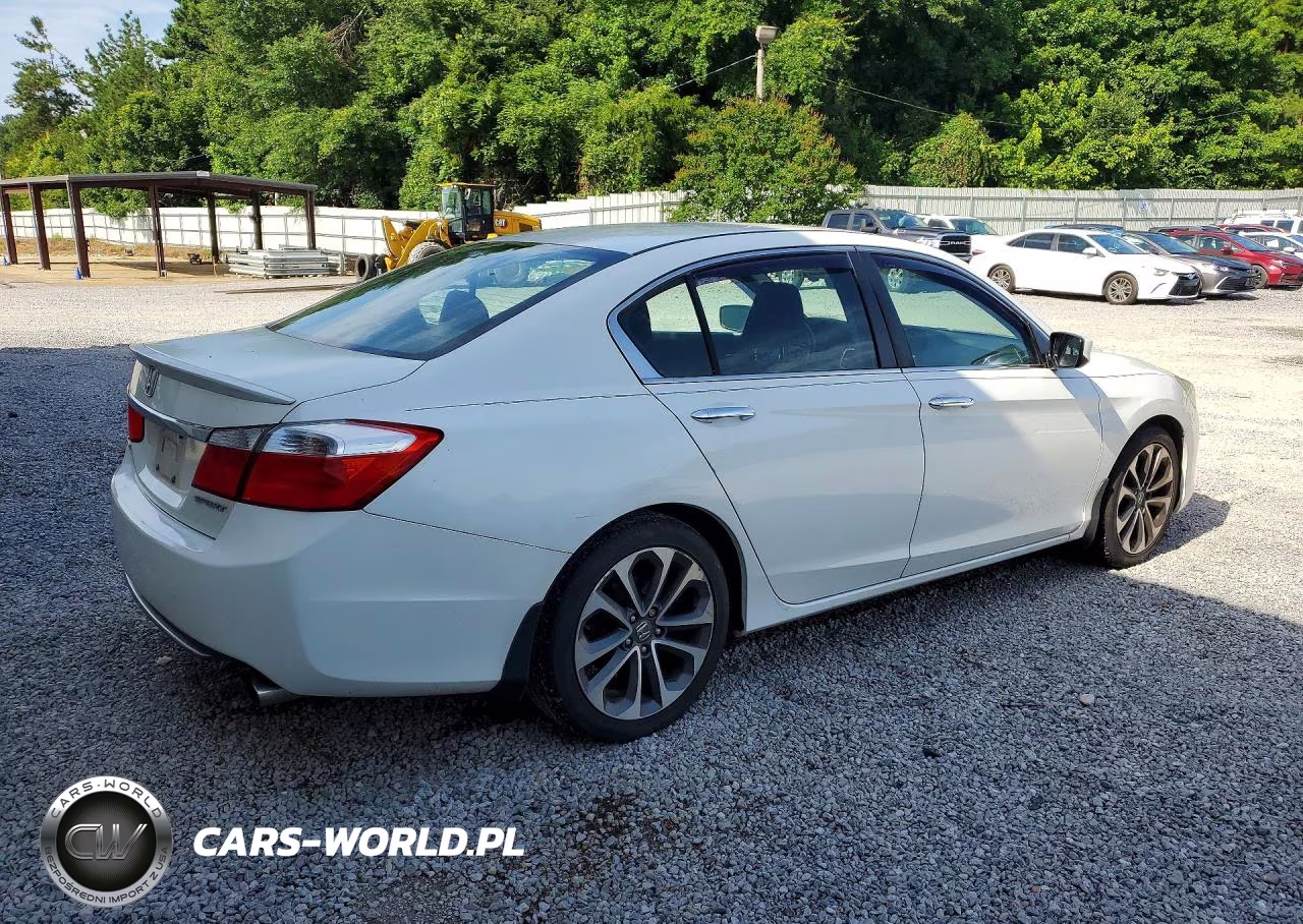 2015 Honda Accord Sport VIN:1HGCR2F55FA172935 - 3