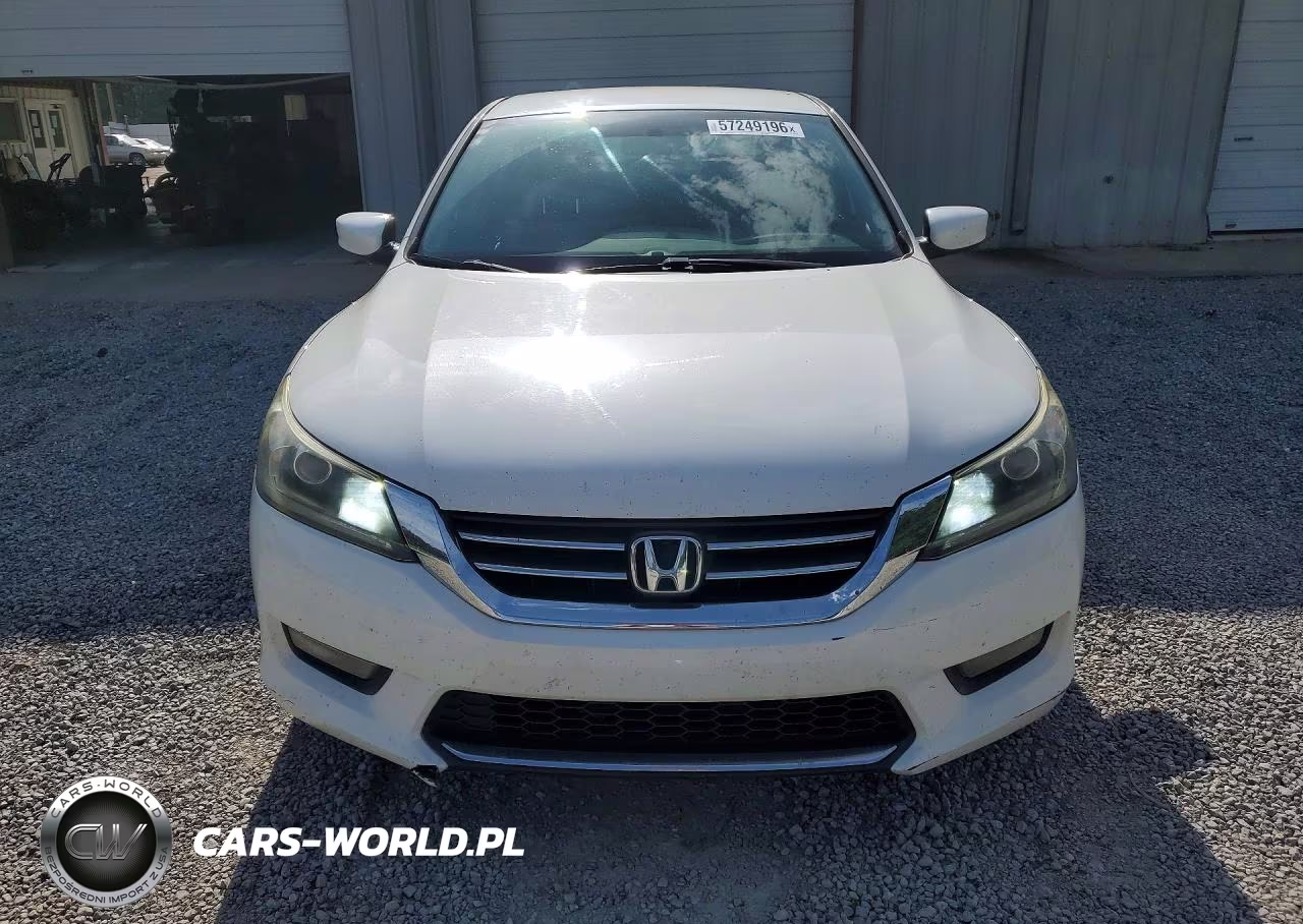 2015 Honda Accord Sport VIN:1HGCR2F55FA172935 - 5