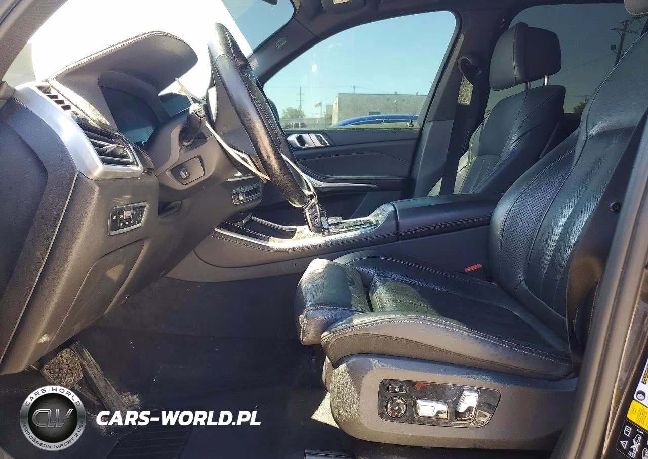2020 BMW X5 xDrive50I VIN:5UXJU2C06L9B70977 - 7