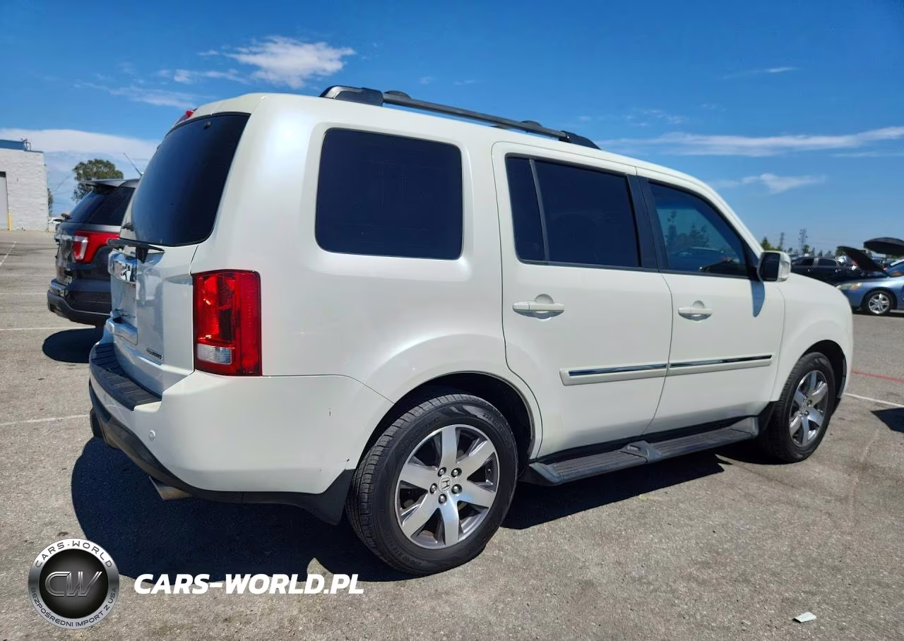 2013 Honda Pilot Touring VIN:5FNYF3H91DB024000 - 3