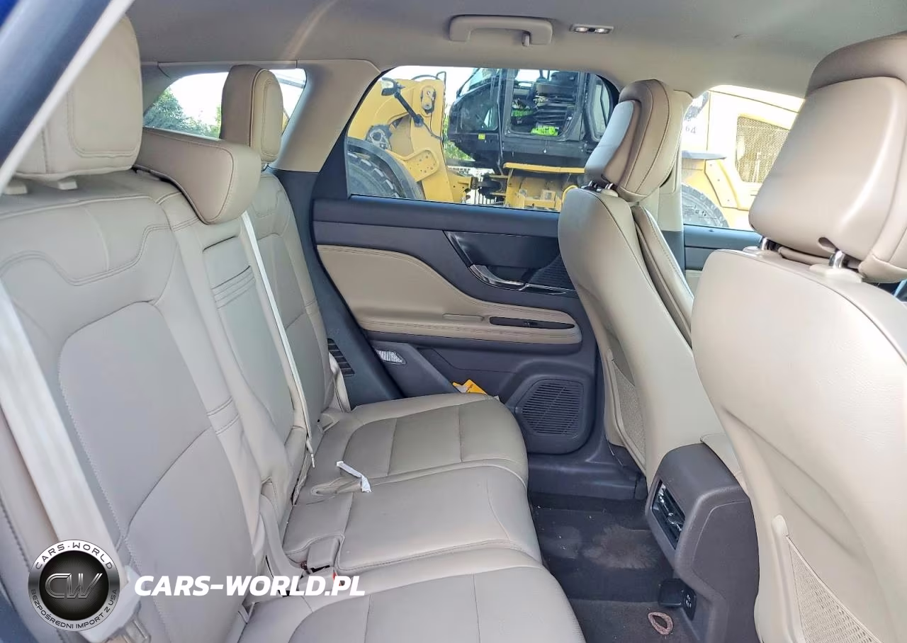 2020 Lincoln Corsair VIN:5LMCJ1C98LUL21557 - 10