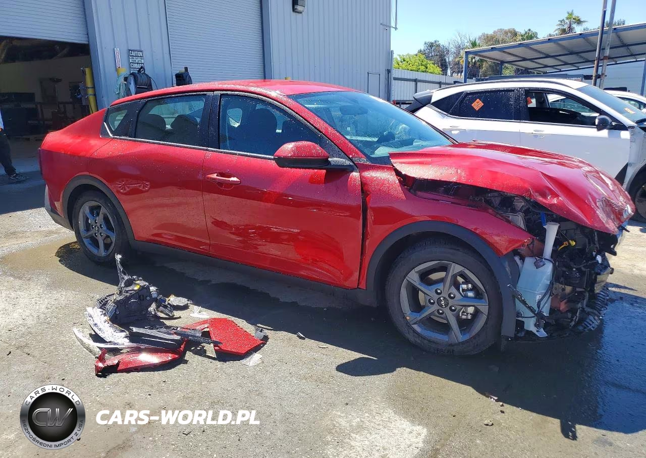 2026 Kia K4 Lxs VIN:3KPFT4DE8TE286027 - 4