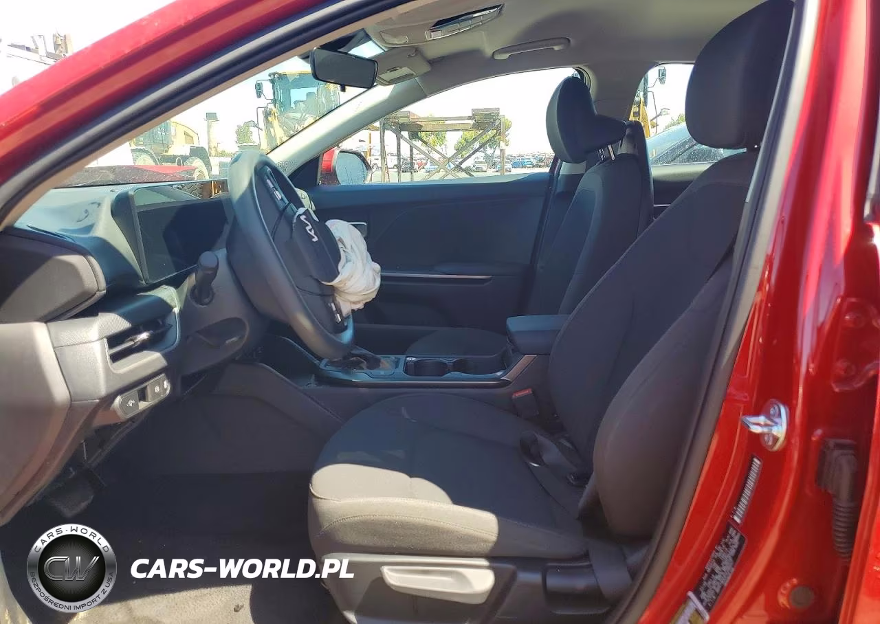 2026 Kia K4 Lxs VIN:3KPFT4DE8TE286027 - 7