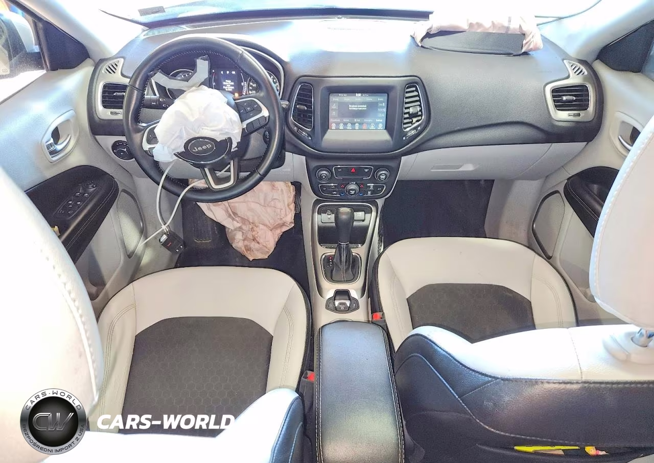 2019 Jeep Compass Latitude VIN:3C4NJCBBXKT819624 - 8