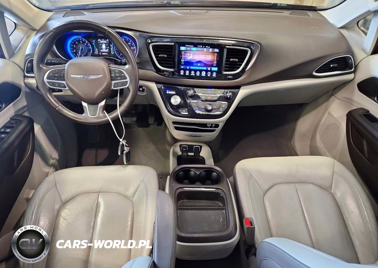 2017 Chrysler Pacifica Touring L VIN:2C4RC1BG7HR683184 - 8