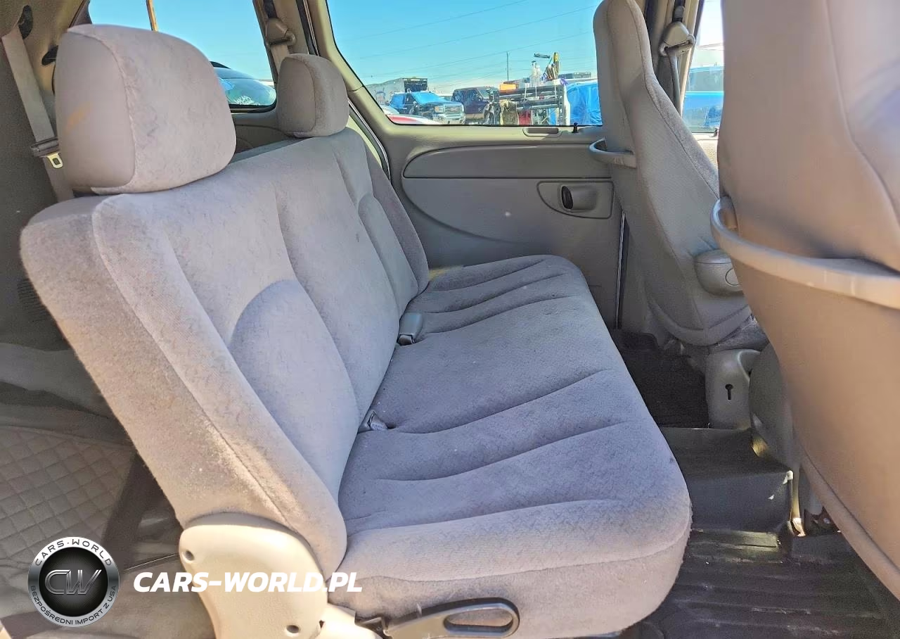 2003 Chrysler Town & Ctry VIN:1C4GJ45393B209607 - 11