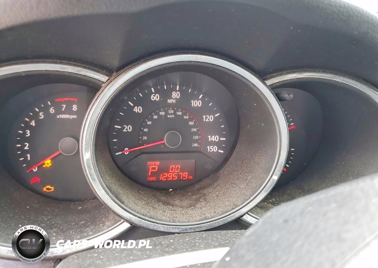 2011 Kia Sorento Lx VIN:5XYKT3A17BG005461 - 9