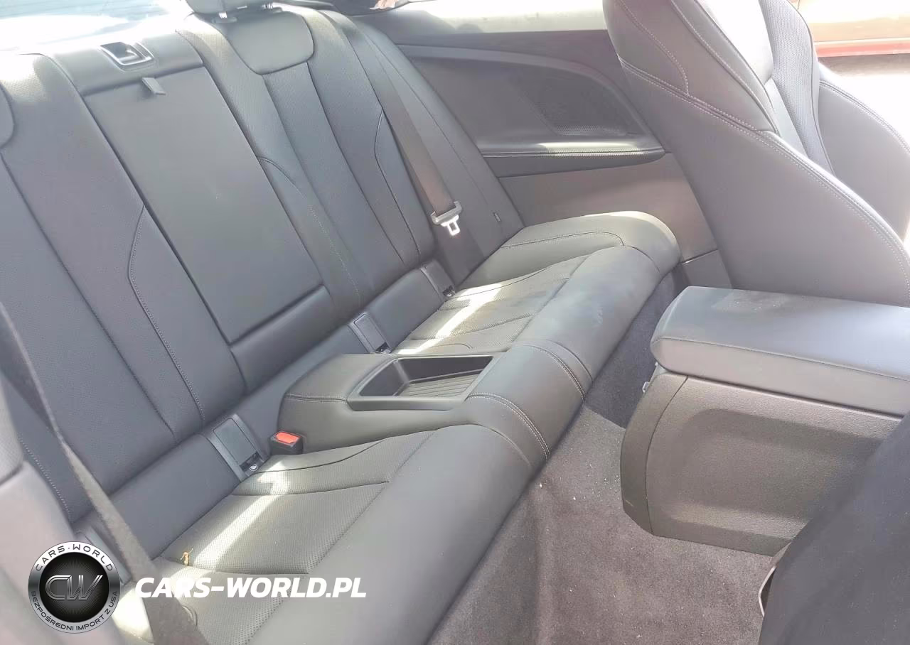 2026 BMW 230Xi VIN:3MW33CM09T8G27562 - 10