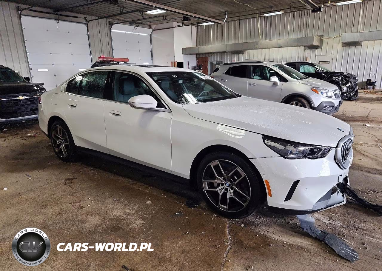 2026 BMW 530 Xi VIN:WBA53FJ06TCW40907 - 4