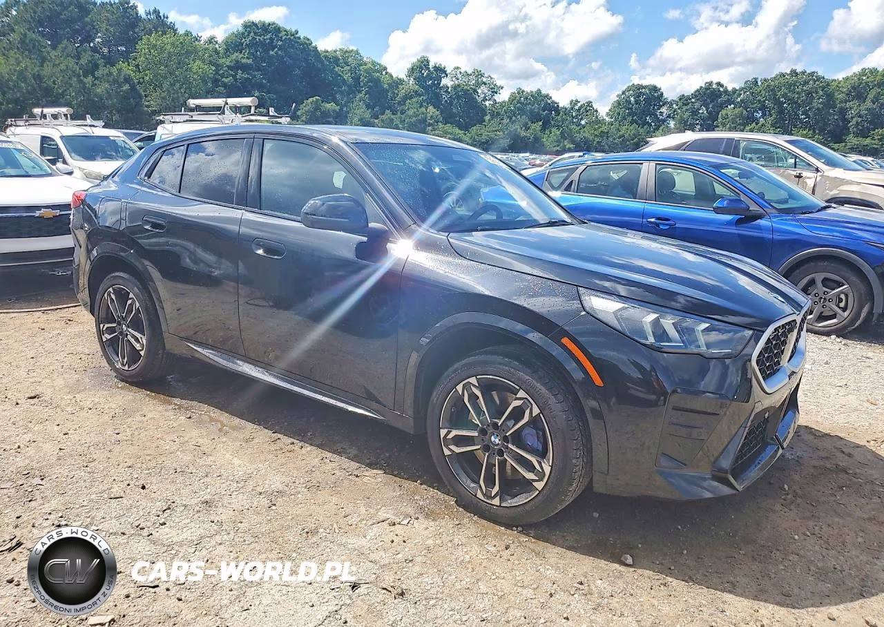 2026 BMW X2 xDrive28I VIN:WBX63GM07T5501241 - 4