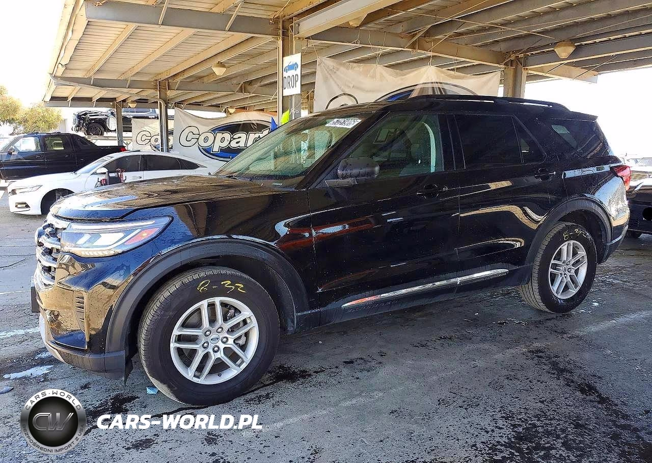 2025 Ford Explorer Active – zdjęcie 1 z 13