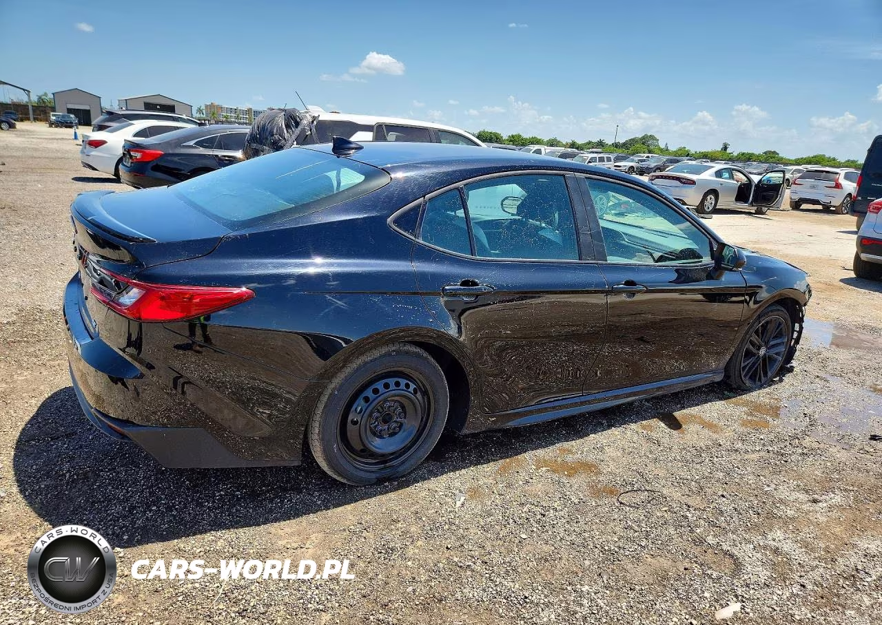 2025 Toyota Camry Se VIN:4T1DAACK9SU044989 - 3