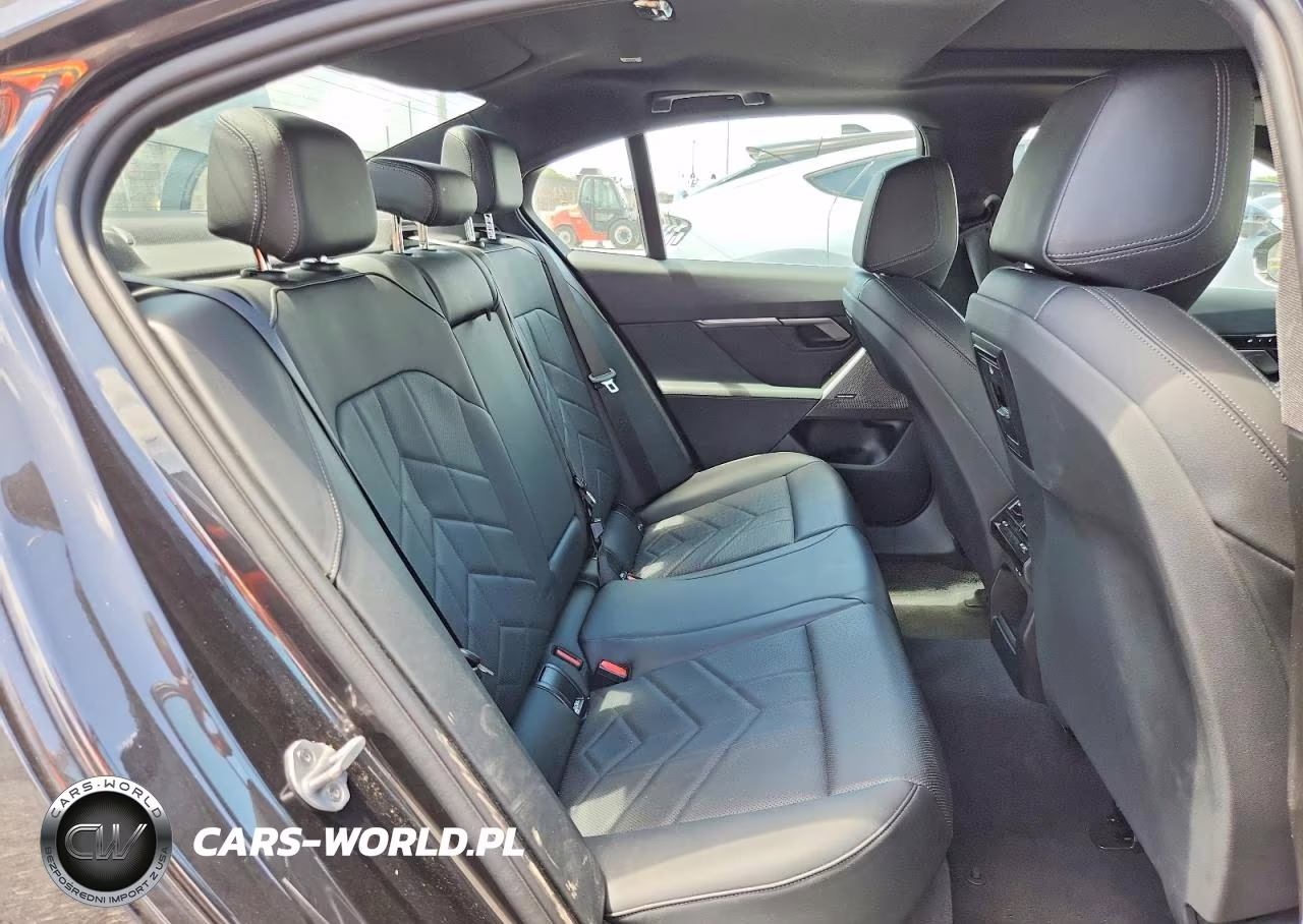 2025 BMW 530 I VIN:WBA43FJ01SCU59689 - 10