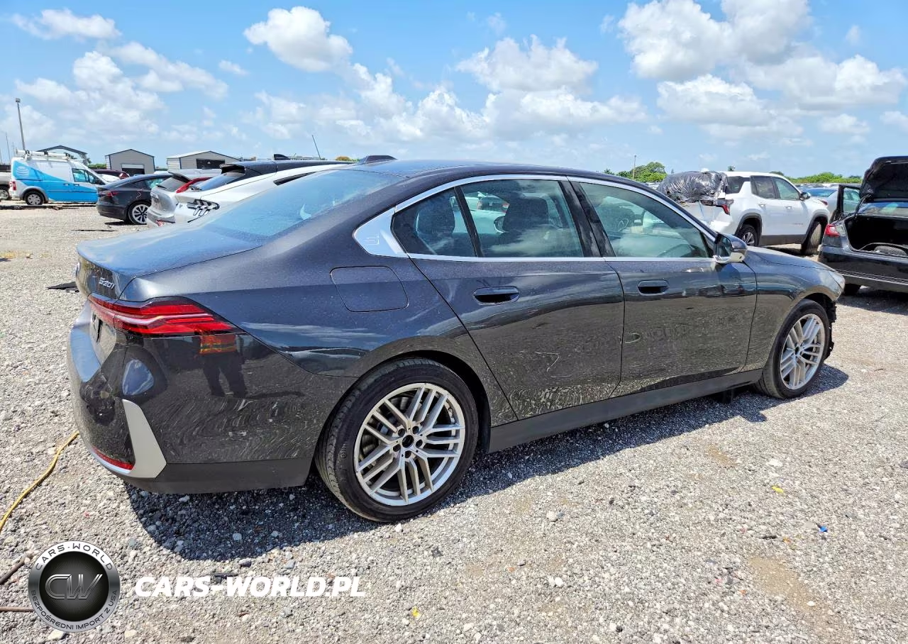 2025 BMW 530 I VIN:WBA43FJ01SCU59689 - 3