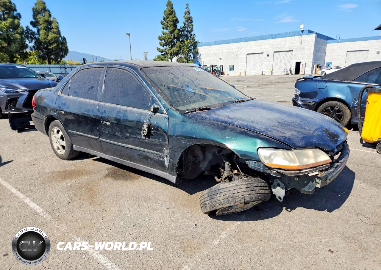 2000 Honda Accord Se VIN:JHMCG5672YC013996 - 4