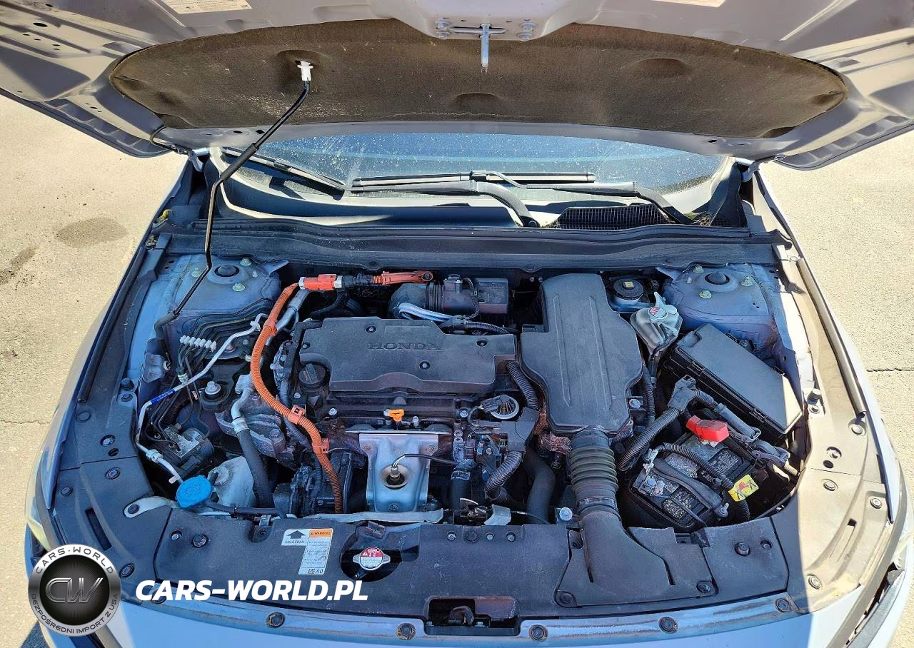 2022 Honda Accord Touring Hybrid VIN:1HGCV3F98NA012180 - 11