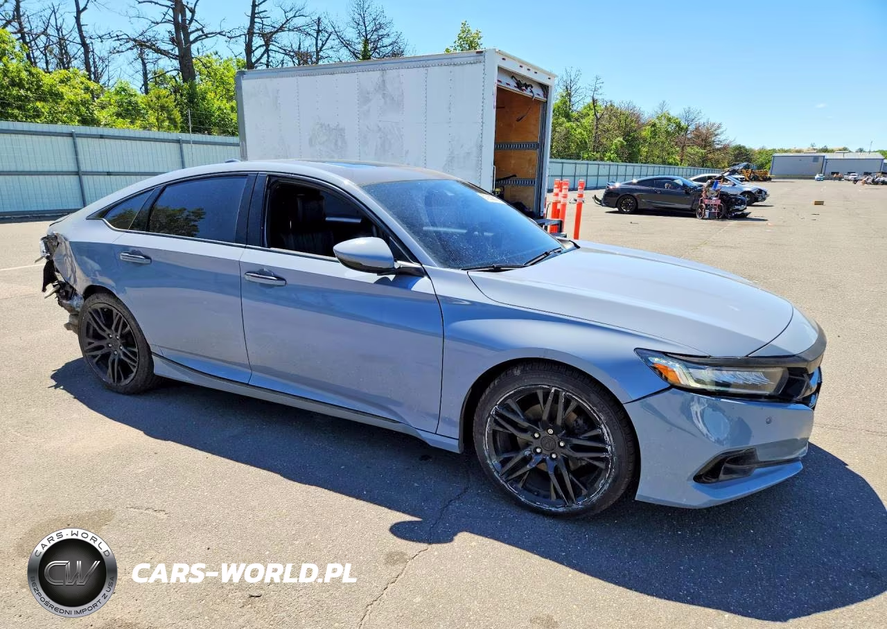 2022 Honda Accord Touring Hybrid VIN:1HGCV3F98NA012180 - 4