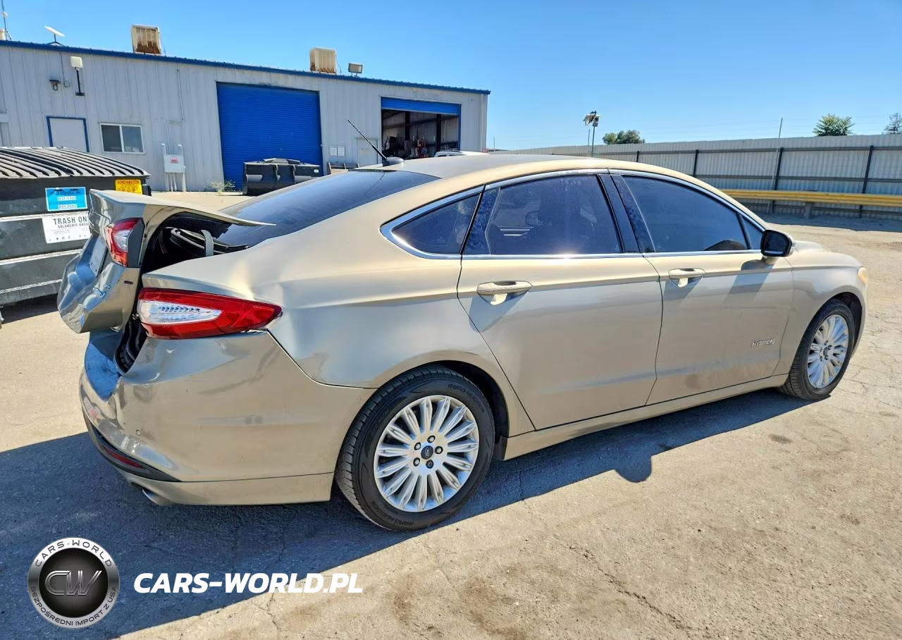 2015 Ford Fusion Se Hybrid VIN:3FA6P0LU5FR306386 - 3