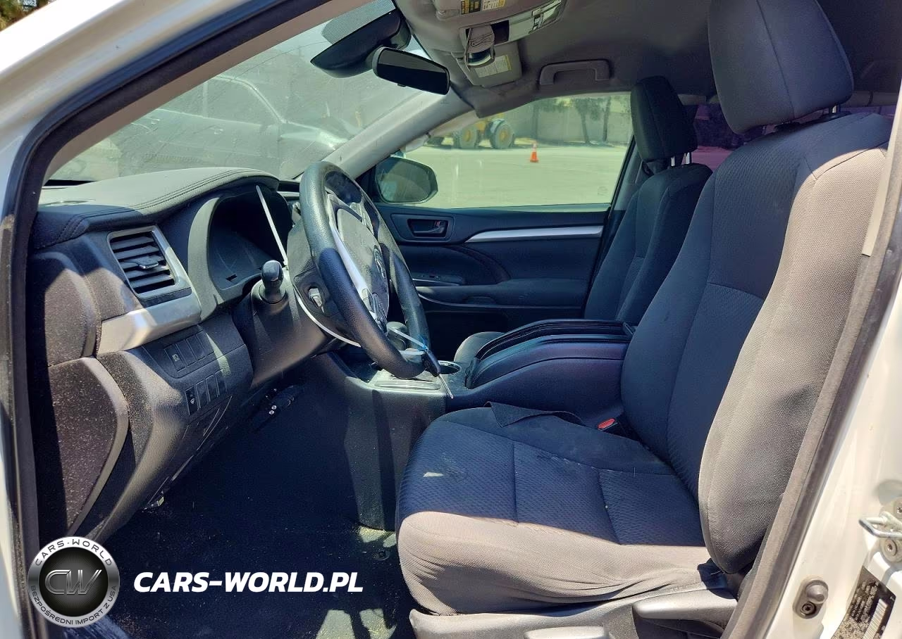 2018 Toyota Highlander Le VIN:5TDZZRFH9JS251239 - 7