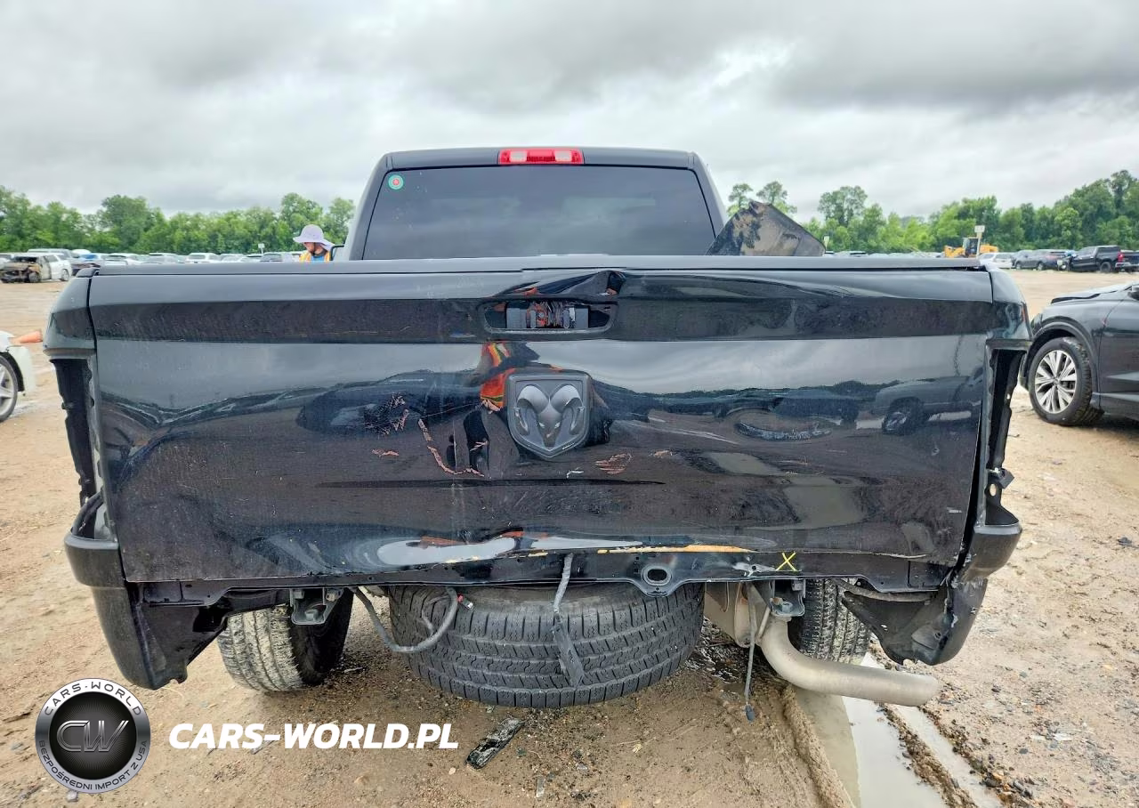 2022 Ram 1500 Classic Tradesman VIN:3C6JR6ATXNG279697 - 6