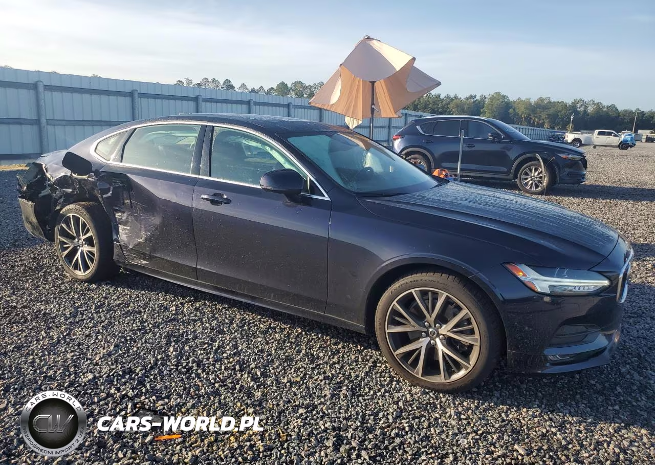 2019 Volvo S90 T6 Momentum VIN:LVYA22MK7KP088411 - 4