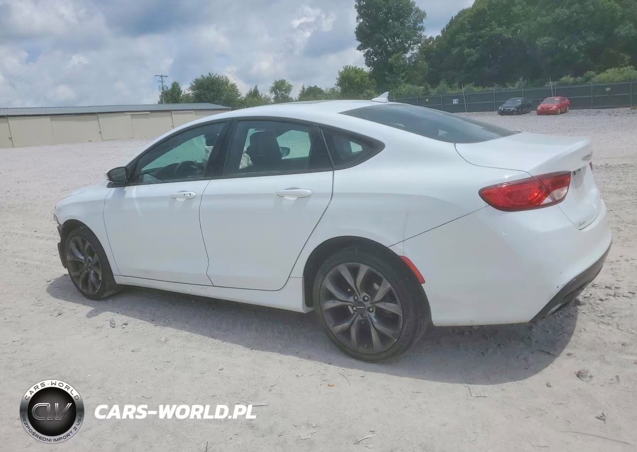 2015 Chrysler 200 S VIN:1C3CCCBB2FN532676 - 2