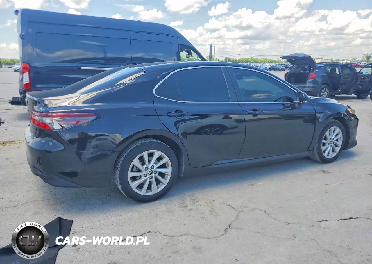 2021 Toyota Camry Le VIN:4T1R11AK9MU611276 - 3