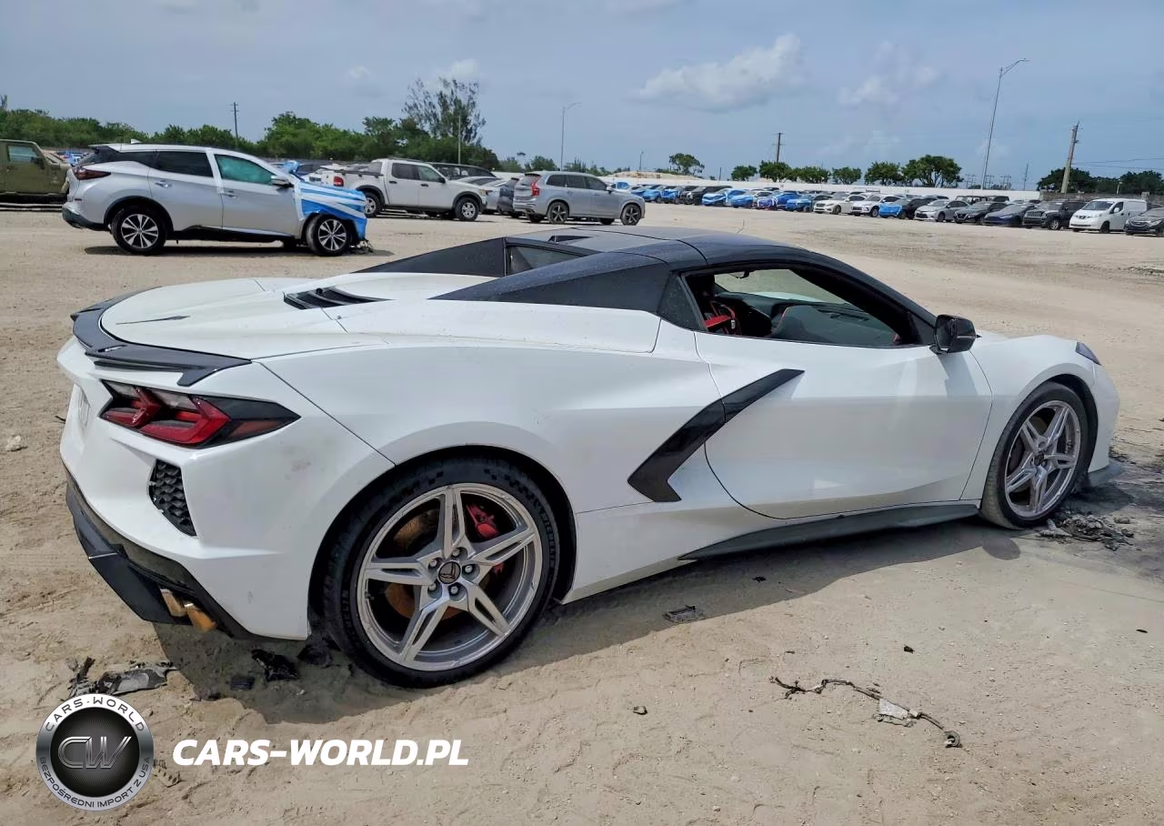 2022 Chevrolet Corvette Stingray 2Lt VIN:1G1YB3D42N5108246 - 3