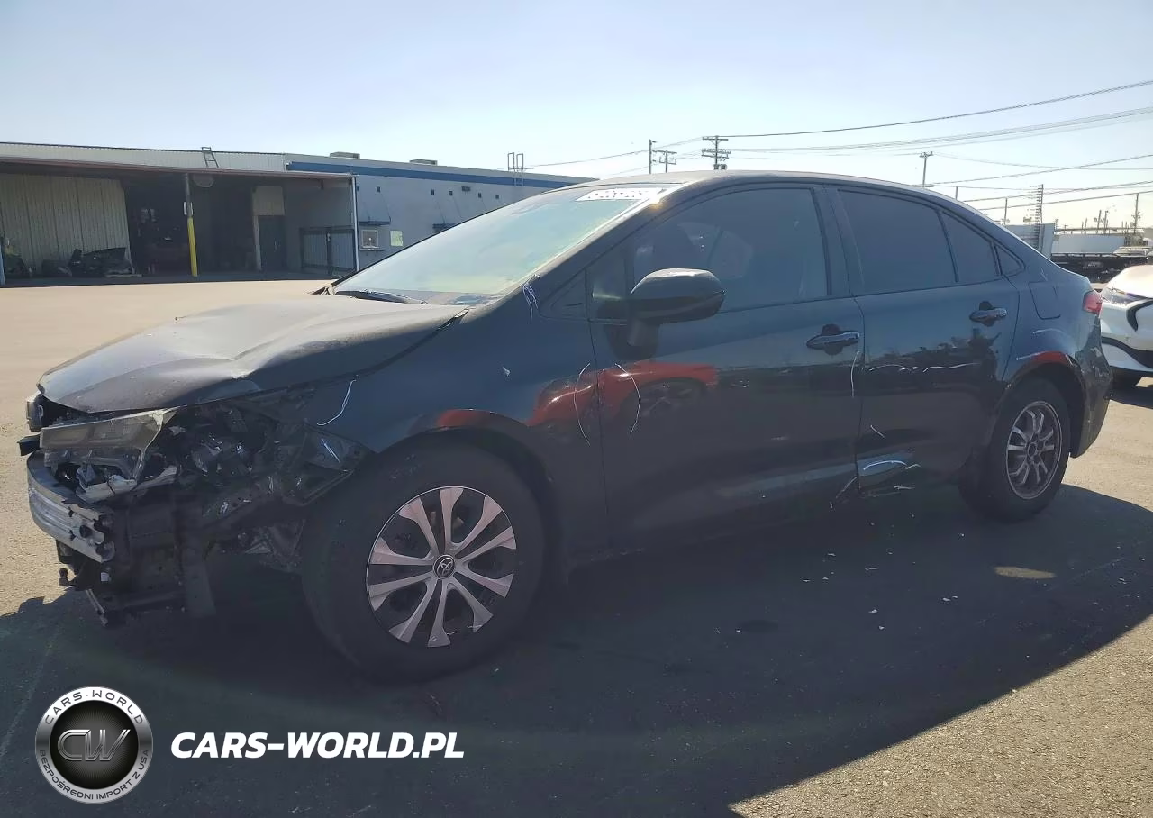 2022 Toyota Corolla Le – zdjęcie 1 z 13