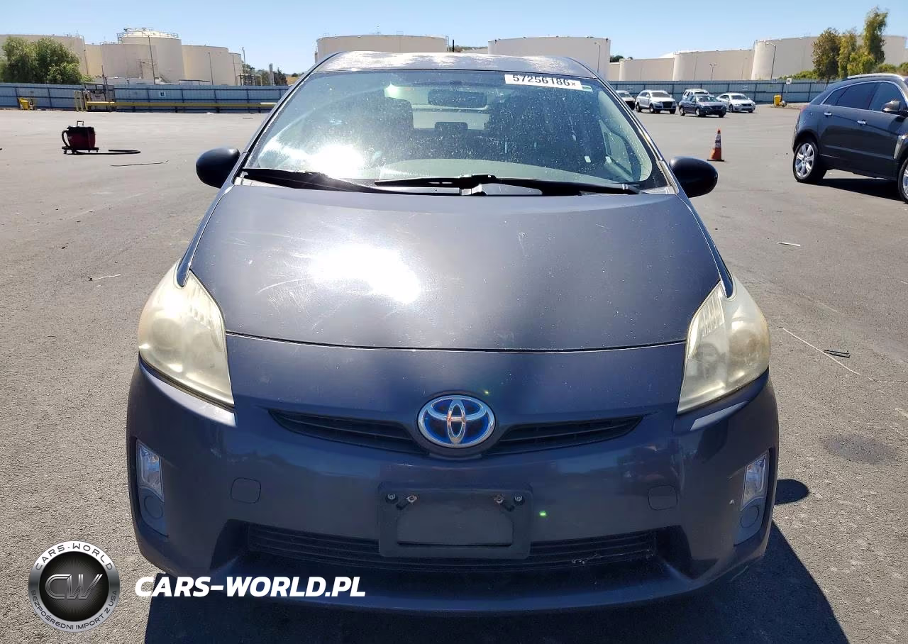 2011 Toyota Prius Two VIN:JTDKN3DU2B1364734 - 5