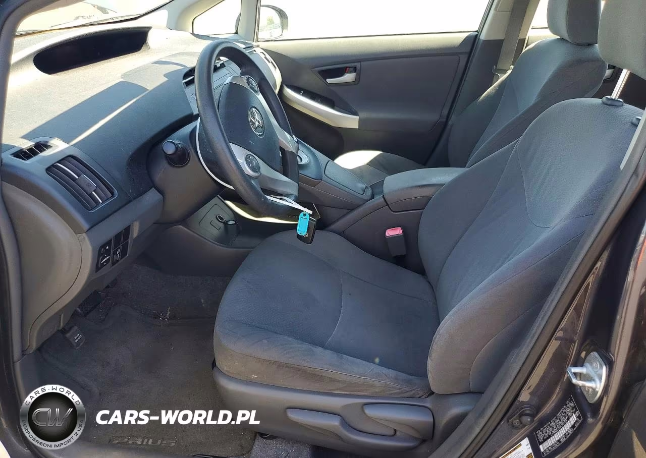 2011 Toyota Prius Two VIN:JTDKN3DU2B1364734 - 7
