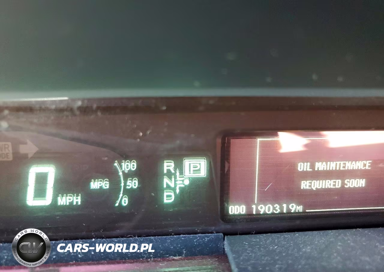 2011 Toyota Prius Two VIN:JTDKN3DU2B1364734 - 9