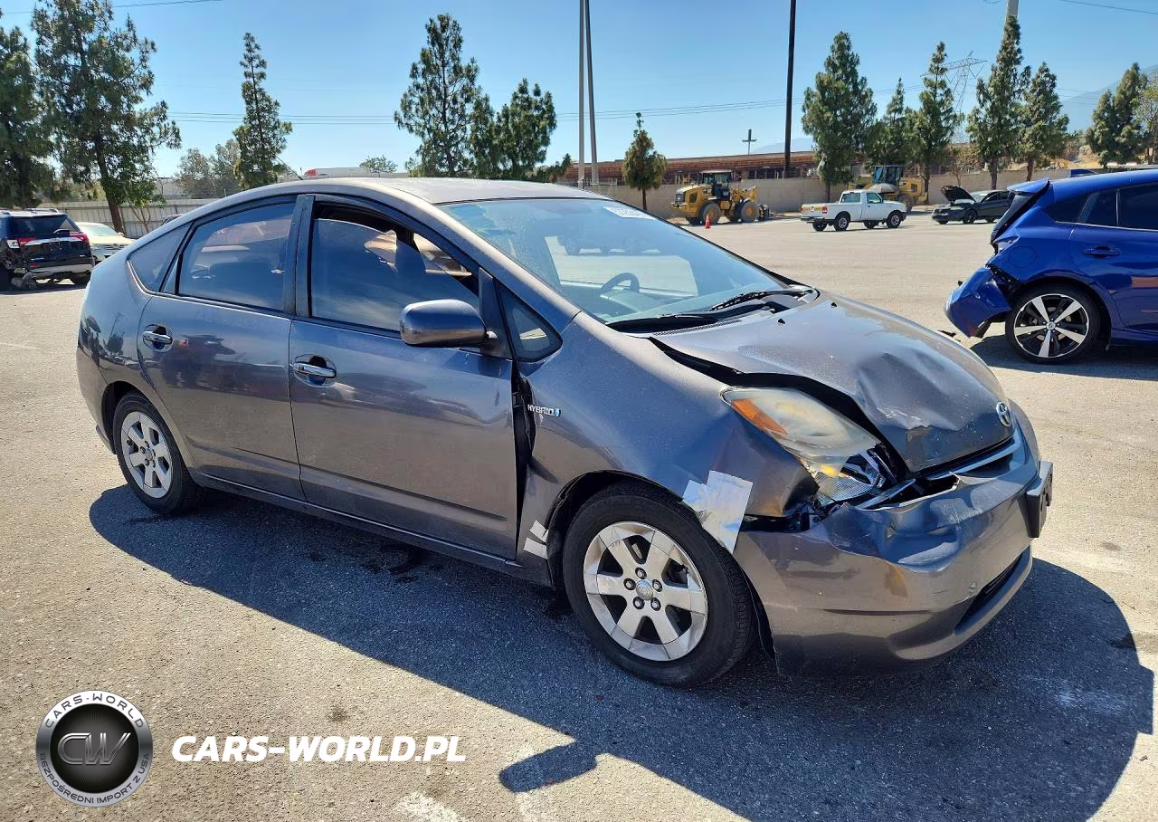 2008 Toyota Prius Base VIN:JTDKB20U483454845 - 4