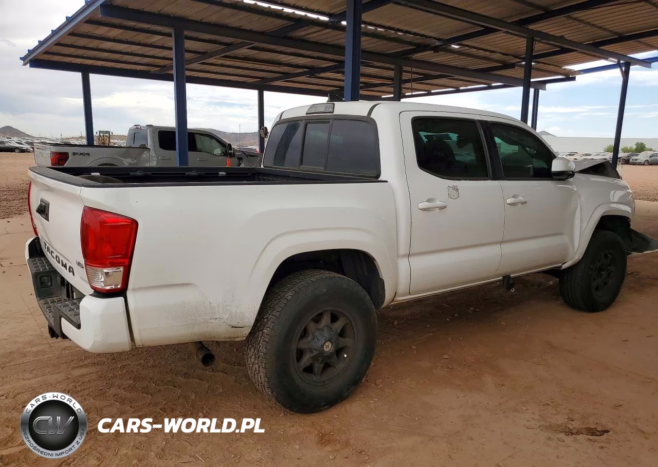 2017 Toyota Tacoma Sr V6 VIN:3TMCZ5AN3HM072832 - 3